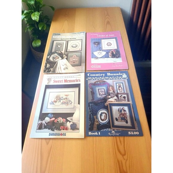 Lot Of 5 80s Folk Art Country Themed Counted Cross Stitch Patterns Bunnies Geese - Picture 8 of 15